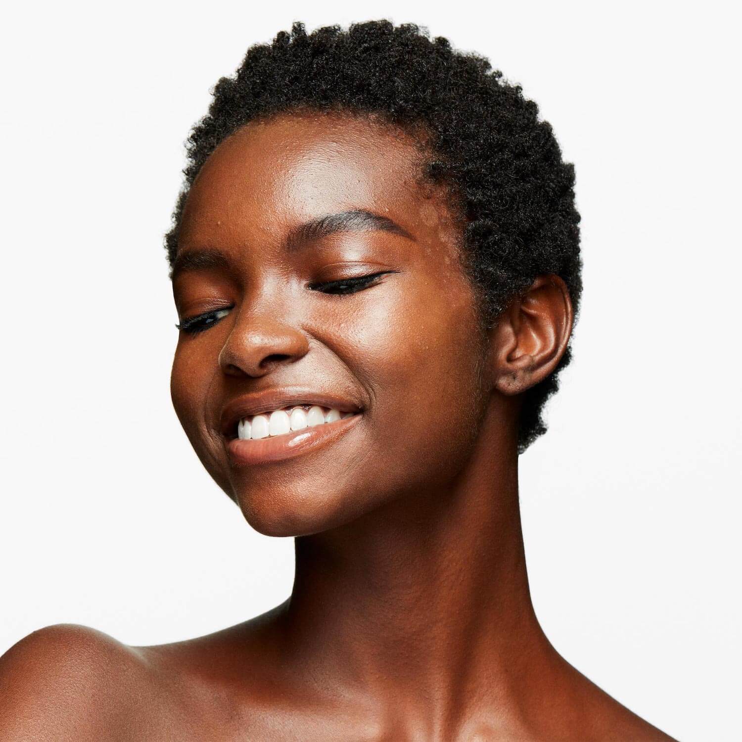 STROBE DEWY SKIN TINT (HIDRATANTE CON COLOR)